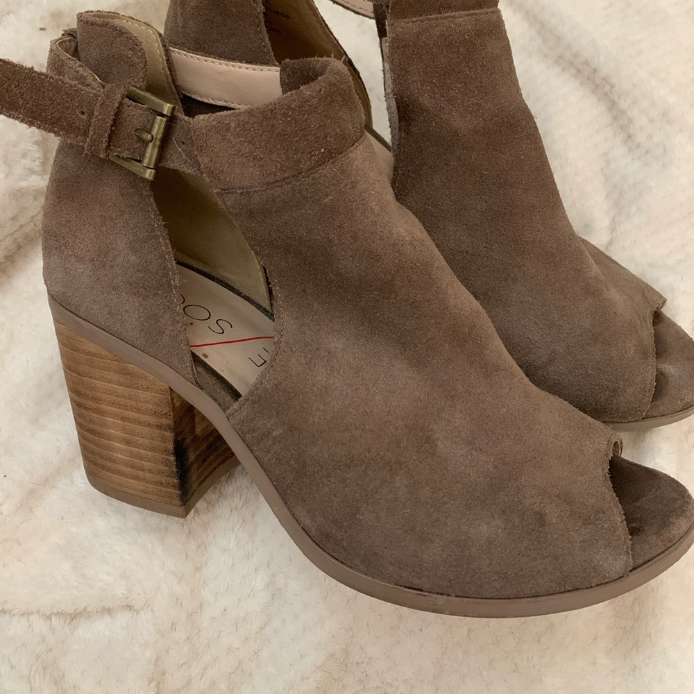 FERRIE DARK TAUPE BOOTIES